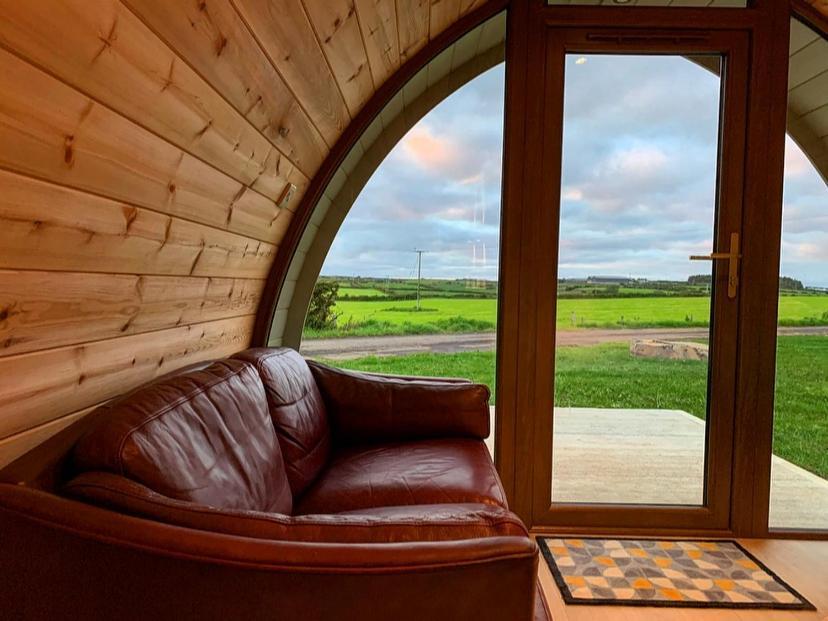 Отель Causeway Country Pods Бушмилс Экстерьер фото